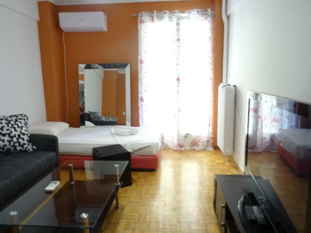 Down Town Comfort Apartment Athen Eksteriør bilde